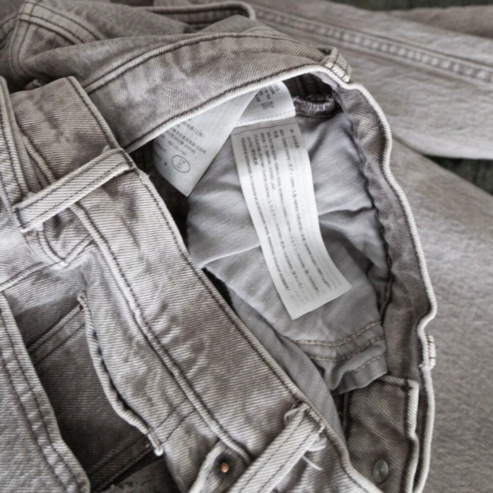 Abercrombie & Fitch Curve Love 90s Straight Ultra High Rise Jean Gray Size 27R - Picture 8 of 8
